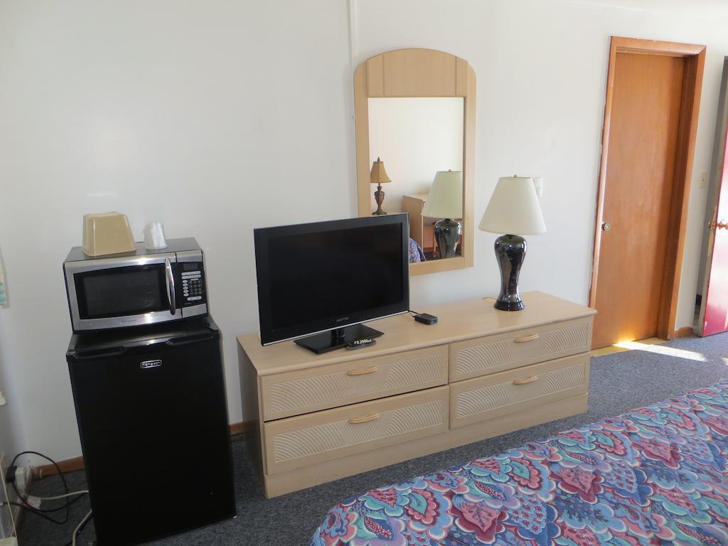 Daniels Motel La Salle Room photo