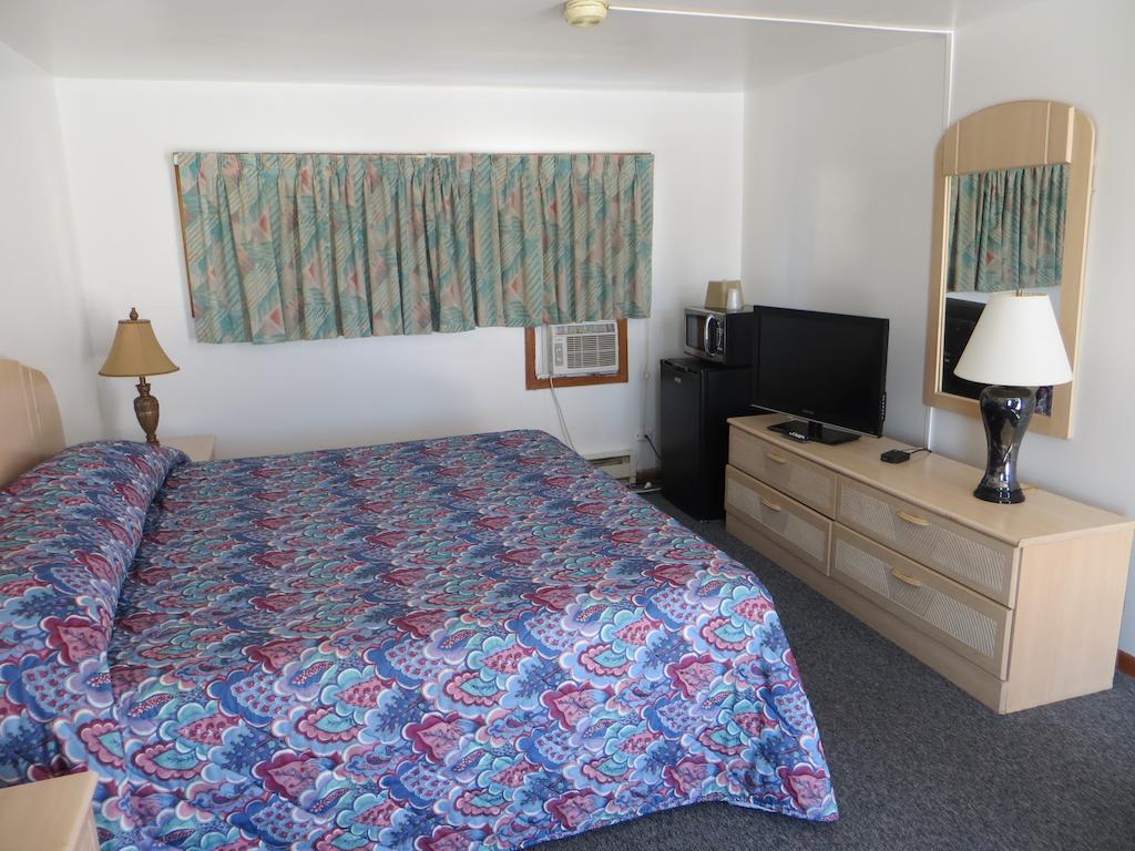 Daniels Motel La Salle Room photo